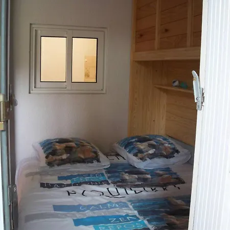 En Rez-de-jardin: Piscine, Calme, Pinede, Parking, Terrasse, Proche Plage, Bbq - Fr-1-723-84 Apartment Agde